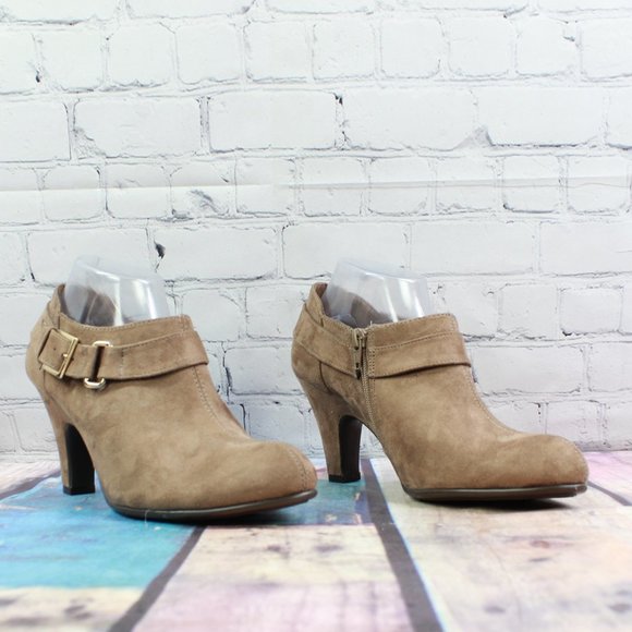 Aerosoles Brown Leather Side Zip Ankle Strap Heeled Booties Size 9 - Picture 3 of 9